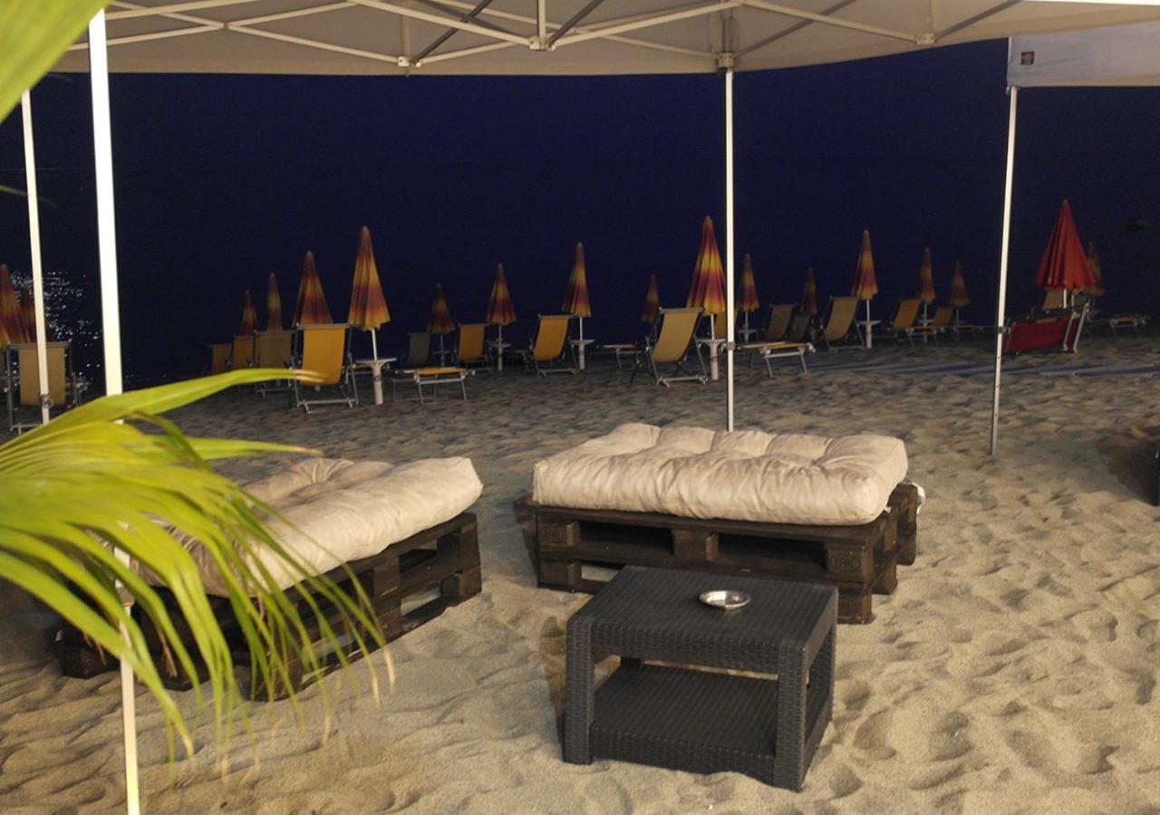 Hotel Federica Riace Marina Ngoại thất bức ảnh