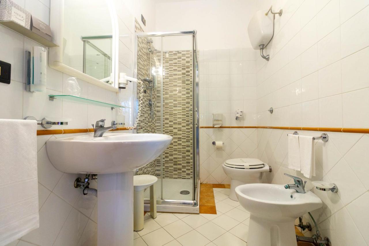 Hotel Federica Riace Marina Ngoại thất bức ảnh